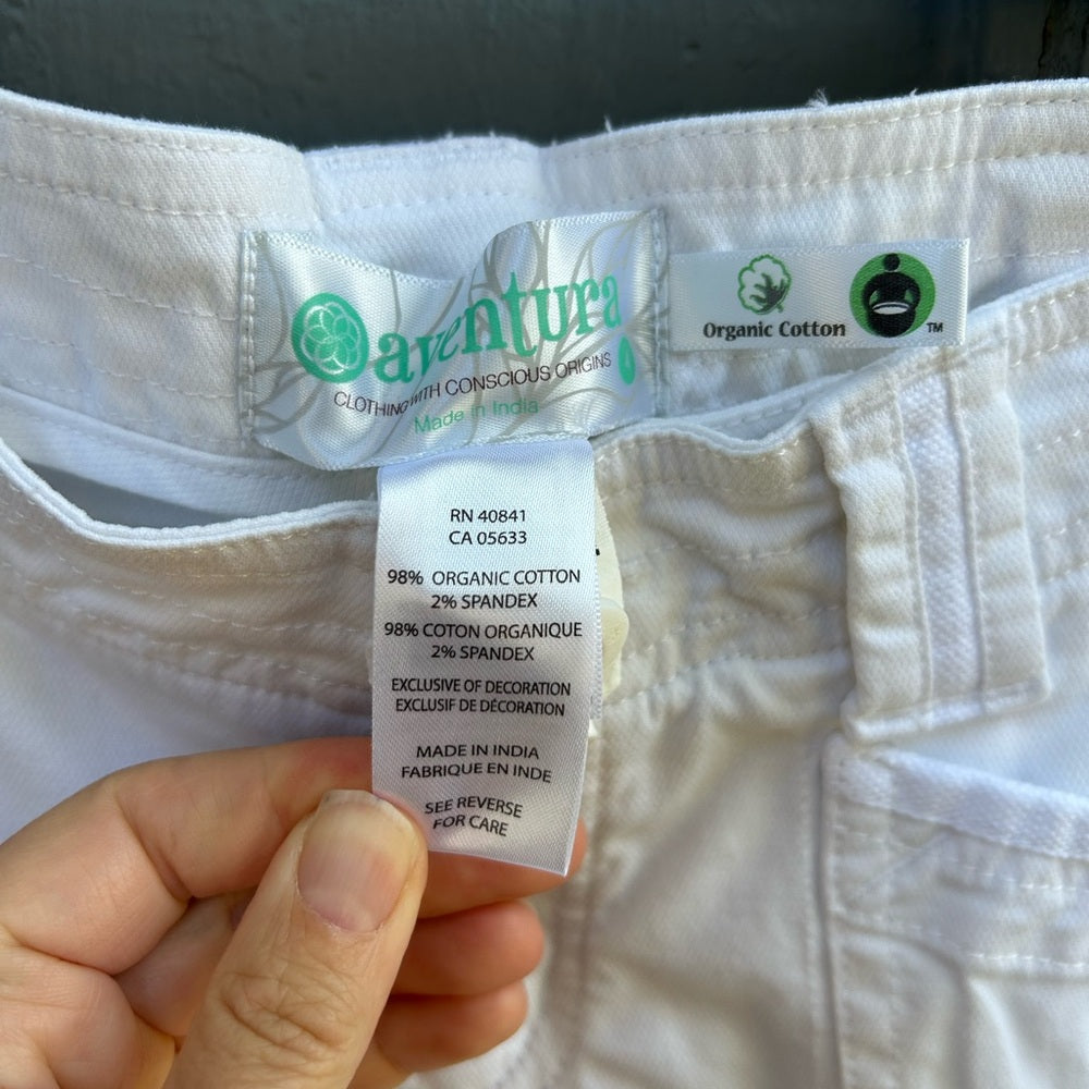 Aventura Temple Lightweight Utility Short, size 4