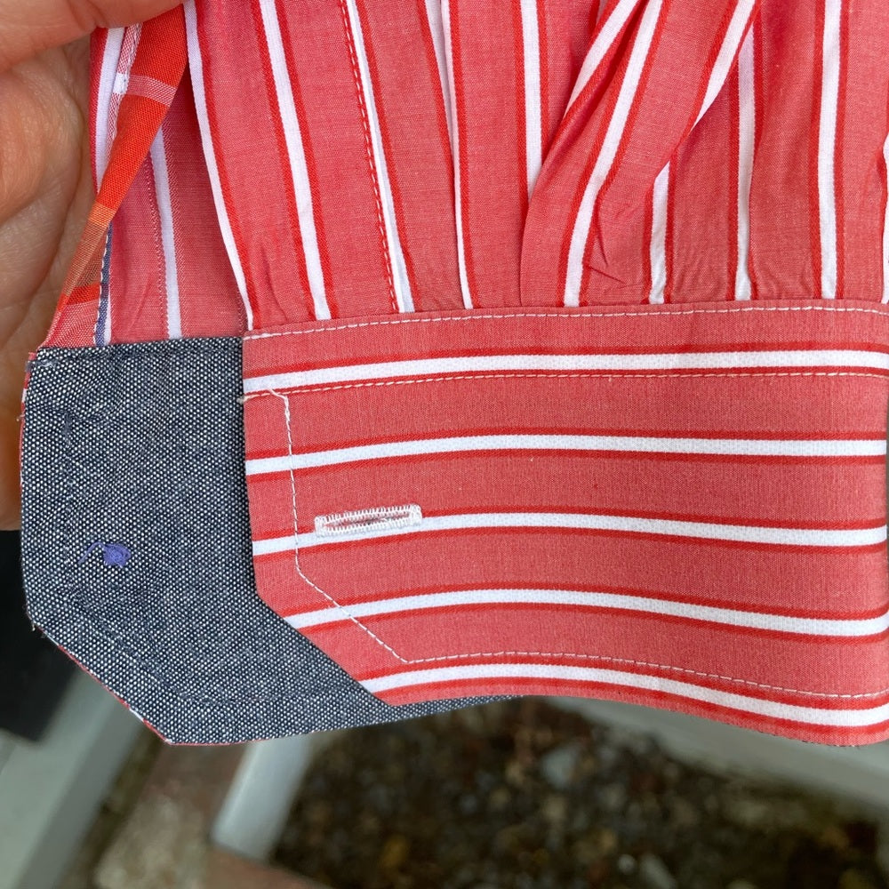 Ted Baker “Nipani” red vertical stripe Buttondown, size Ted 3 (Medium)