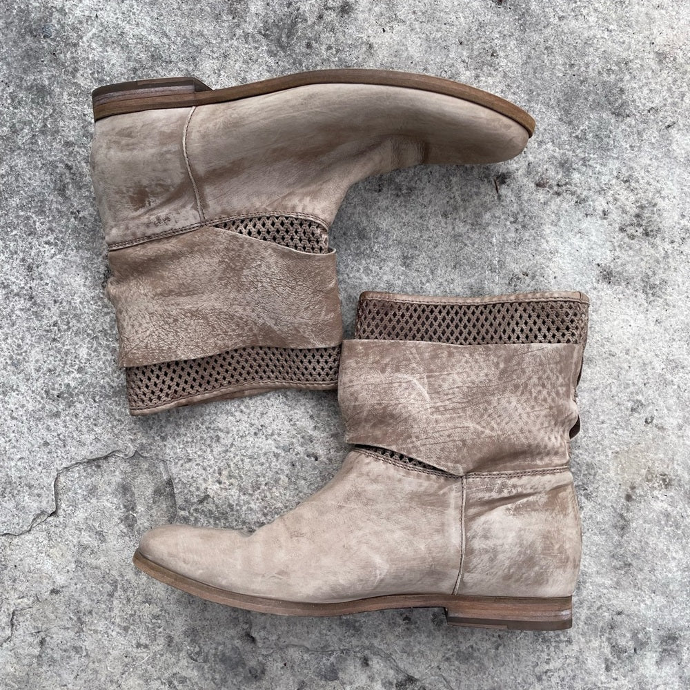 VIC MATIE Beige suede mesh Ankle Booties 40