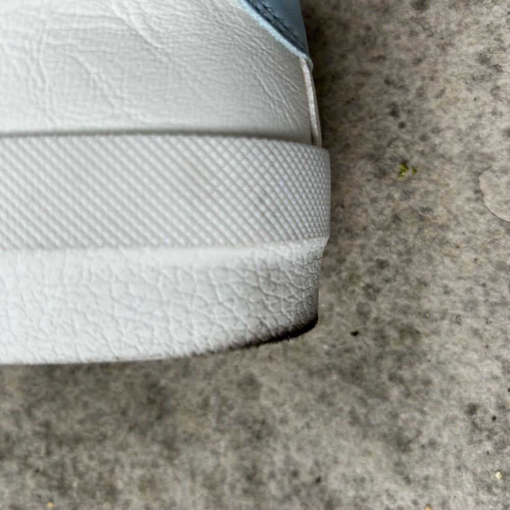 Dolce Vita Retro Harmony Velcro sneakers, size 6