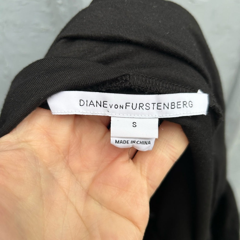Diane Von Furstenberg Bentley Short Three Quarters, size Small