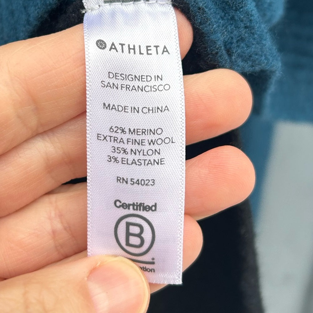 Athleta Merino Transit Colourblock turtleneck, size Small