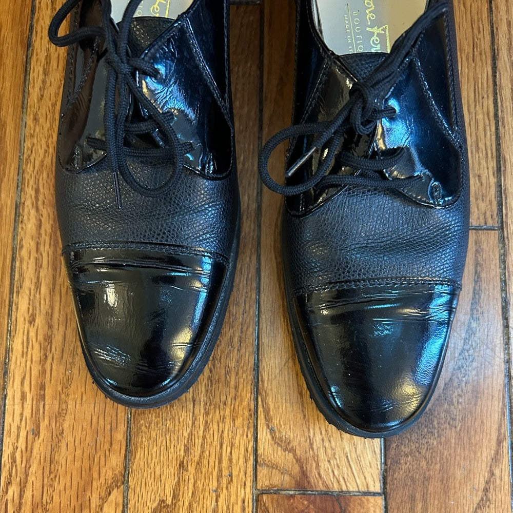 Salvatore Ferragamo lace up leather shoes, size 8.5