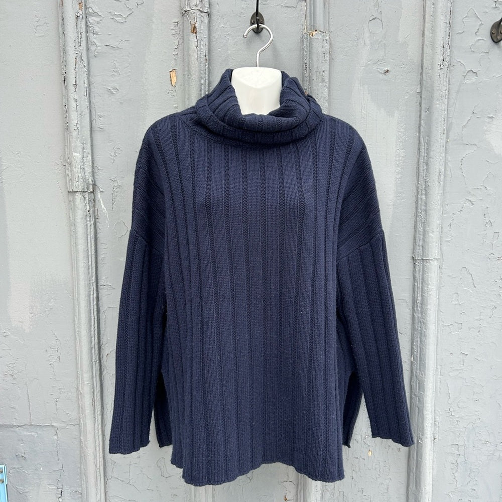 Allude Wool Cashmere Ribbed turtleneck, size Small