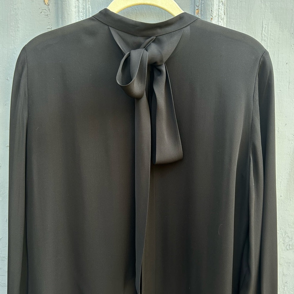 Elizabeth & James black silk tie front blouse, size M