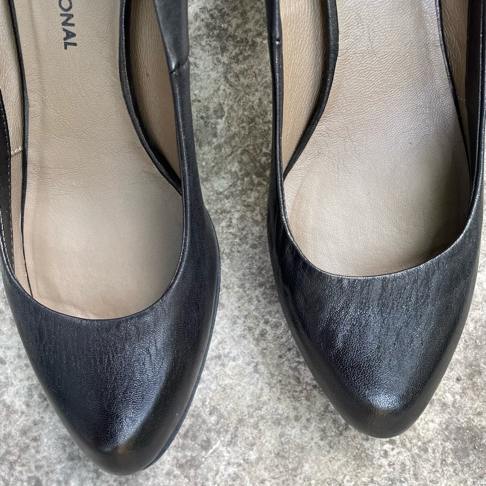 Costume National Black Pump Block Heel Shoes, size 37.5