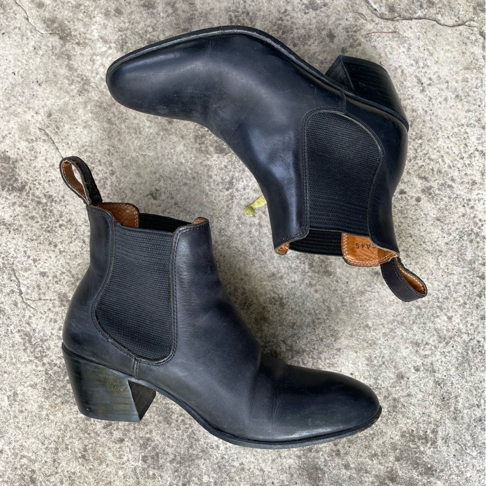 John Fluevog Passage Cairo Chelsea Boot, size 5