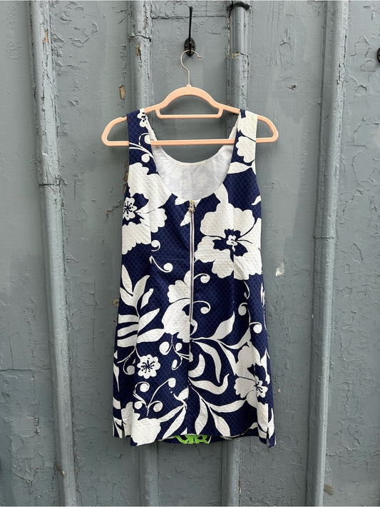Lilly Pulitzer Blue & White Shift, size 4