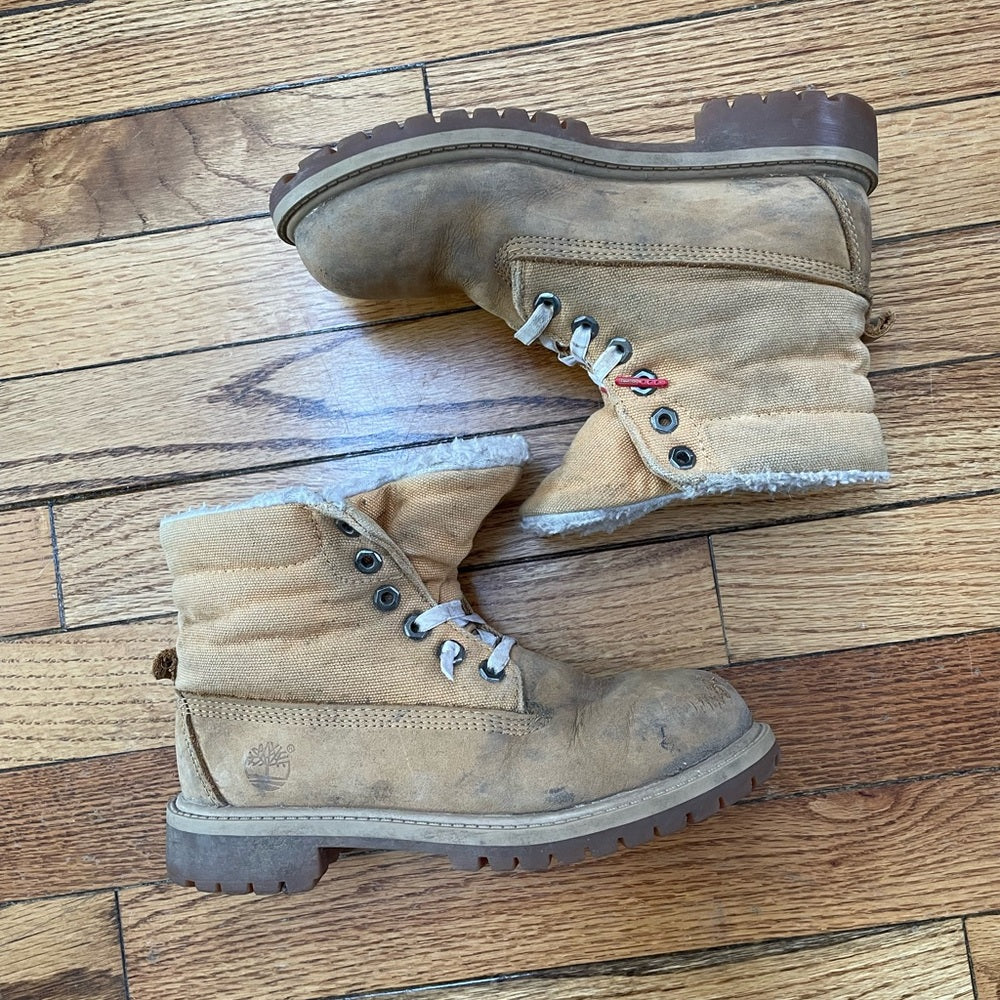 Timberland Ankle Sherpa Hiking Boots, size 2