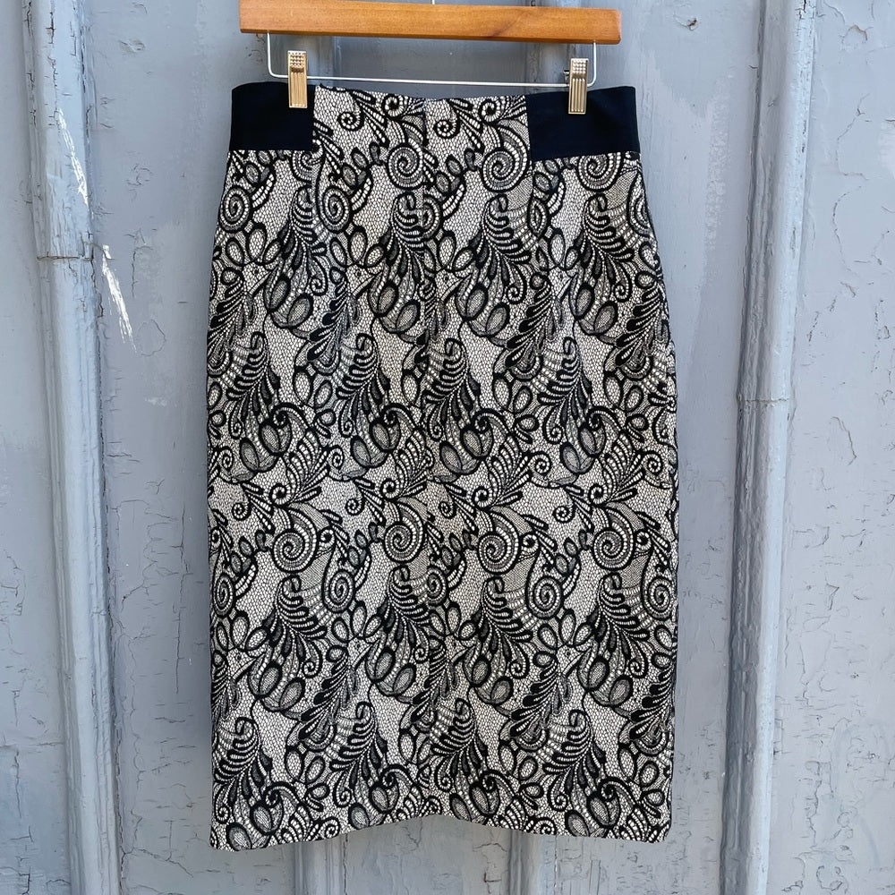 Bill Blass New York, black/ivory lace high waisted skirt with pockets, size 10