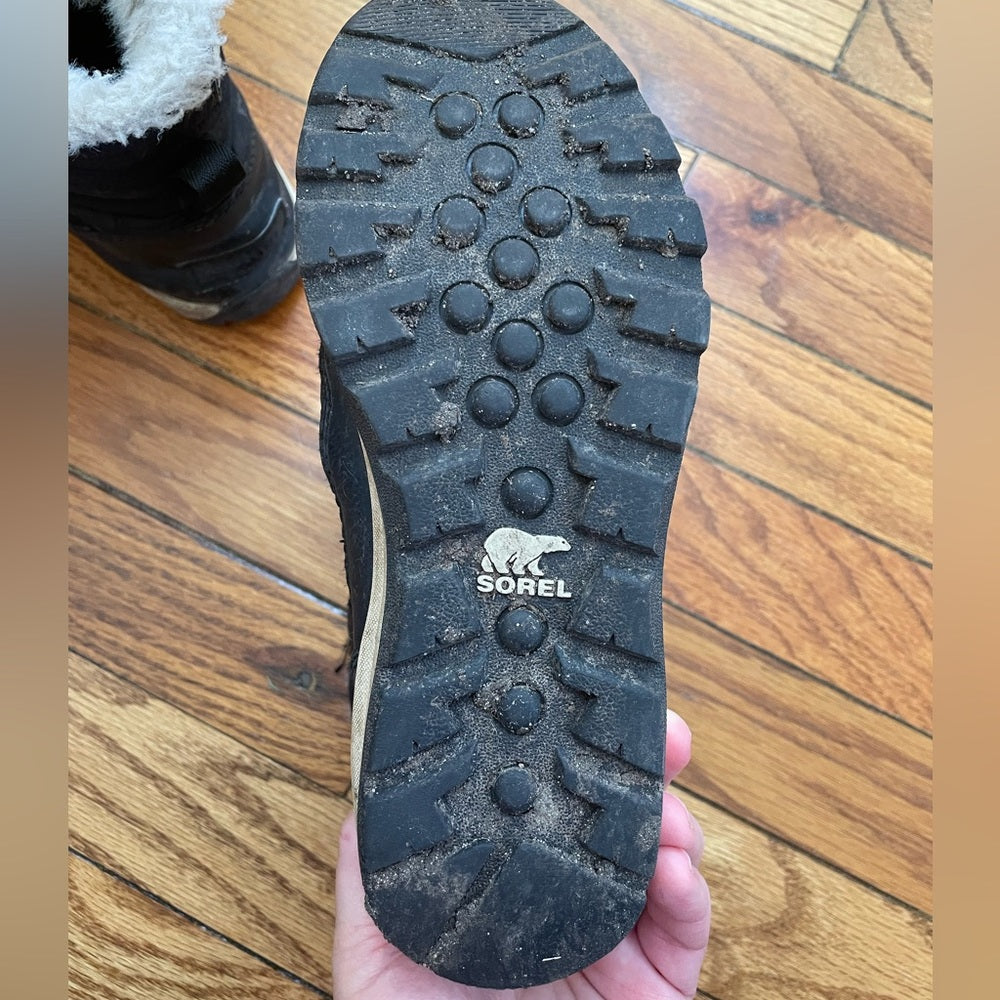 Sorel Girl's Whitney Short ll Boots, size 2