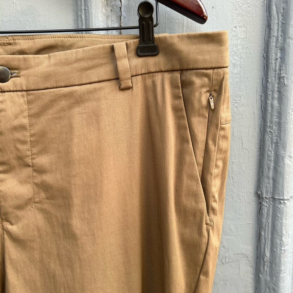 Lululemon Commission Pant Classic, size 38