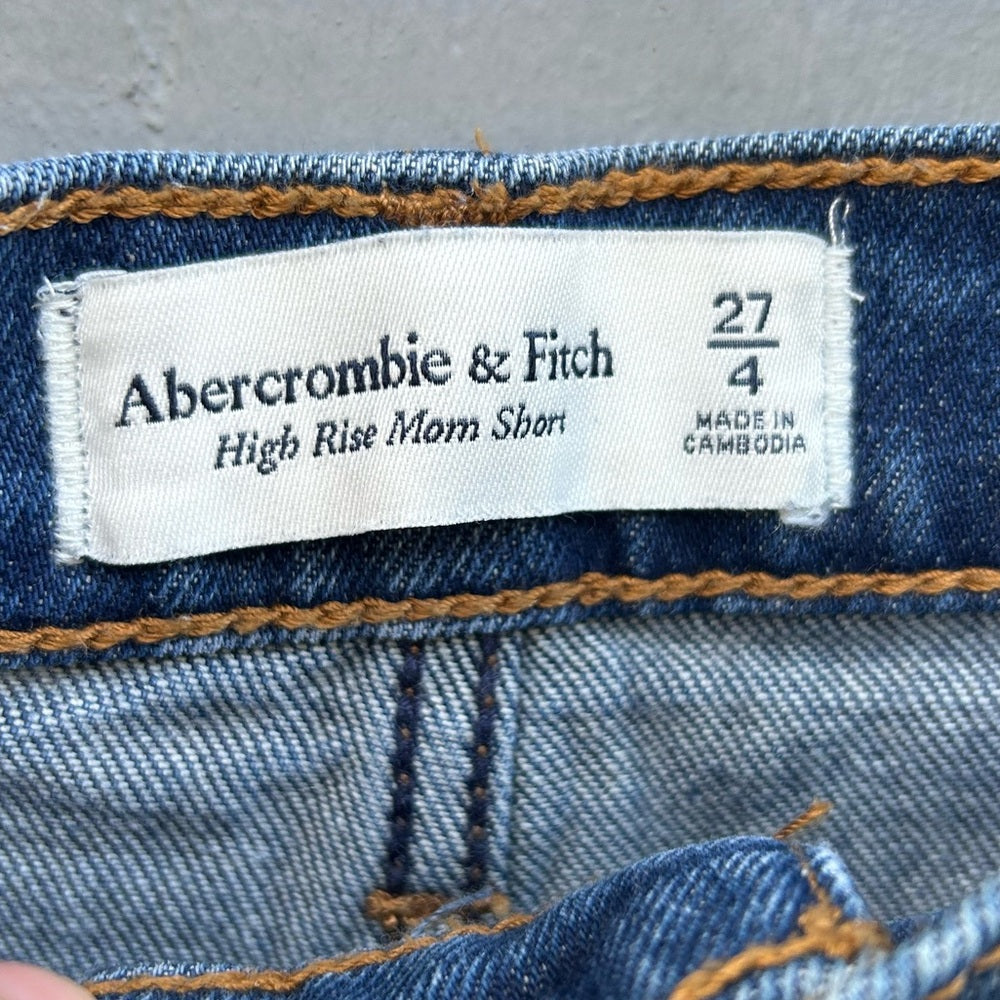 Abercrombie and Fitch High Rise Mom Shorts Buttonfly, size 27