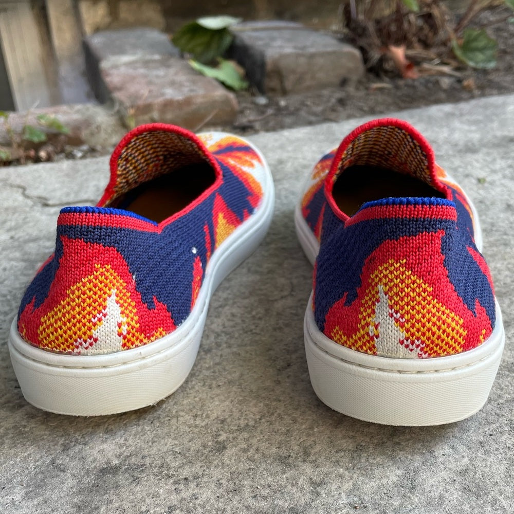 Rothys Kid’s Flame Slip On Sneaker Flats size 3