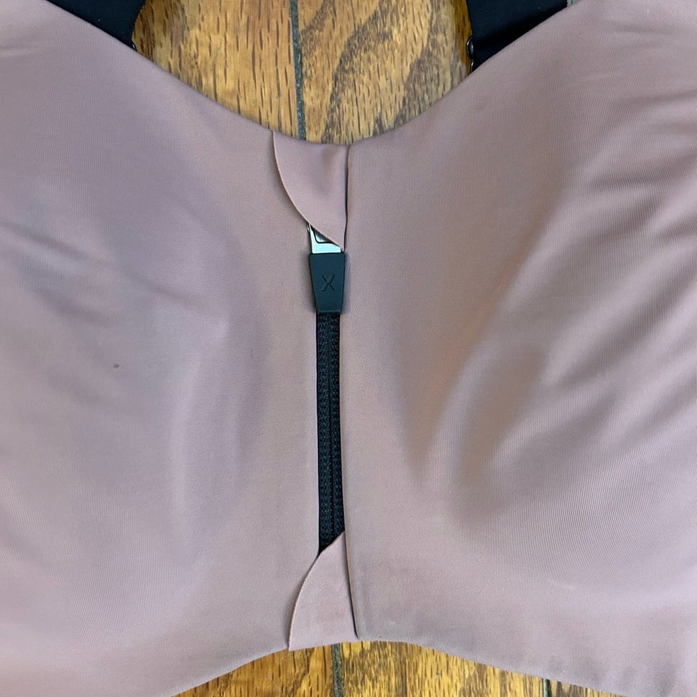 Knix Catalyst Zip Front Pink Bra, size 6