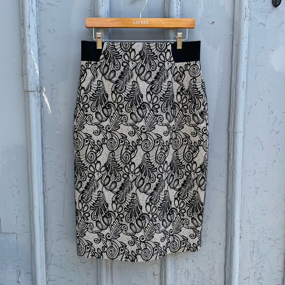 Bill Blass New York, black/ivory lace high waisted skirt with pockets, size 10