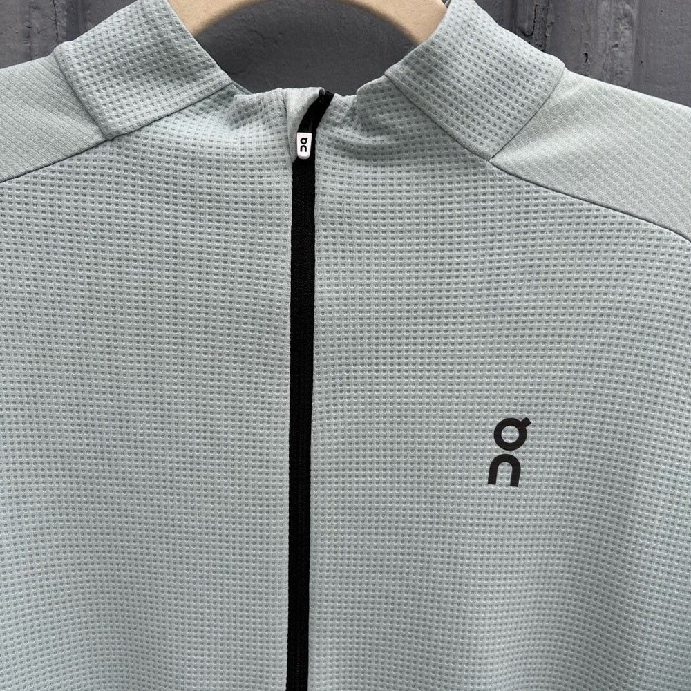 On Running Climate Shirt, size Large