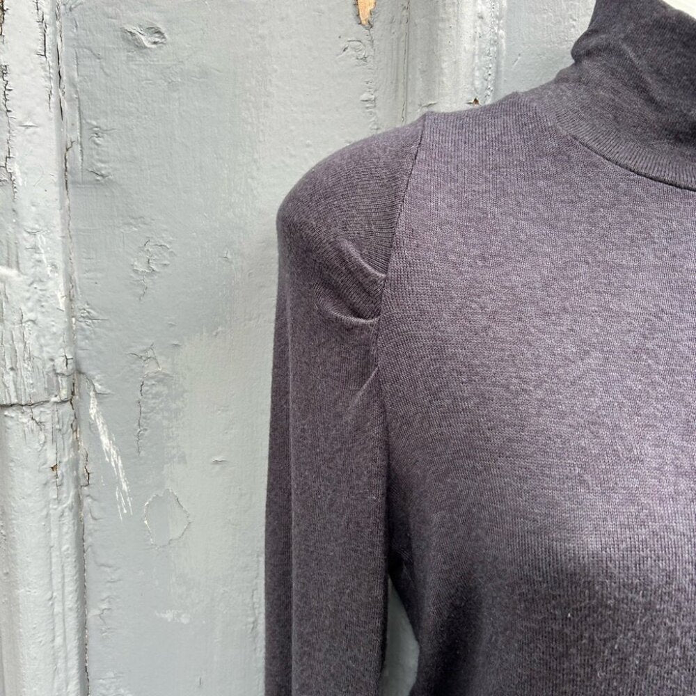Allison Wonderland Pillar Grey Sleeve Detail Modal Turtleneck, size 6