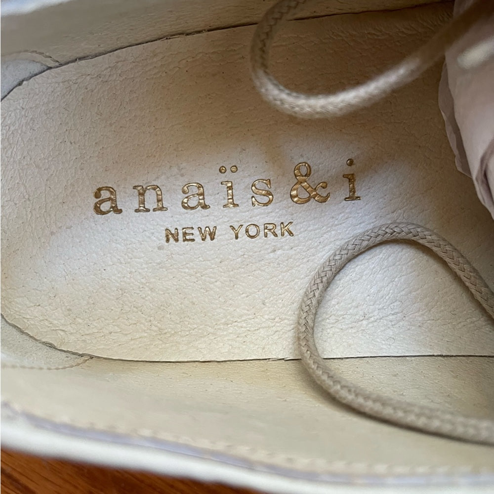 Anais & I New York Perforated Oxford shoes, BNWOT, size 33