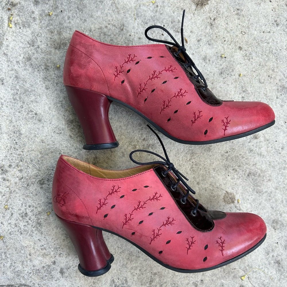 John Fluevog Red Look Out Fascination lace up leather heel, BNWOB, size 9