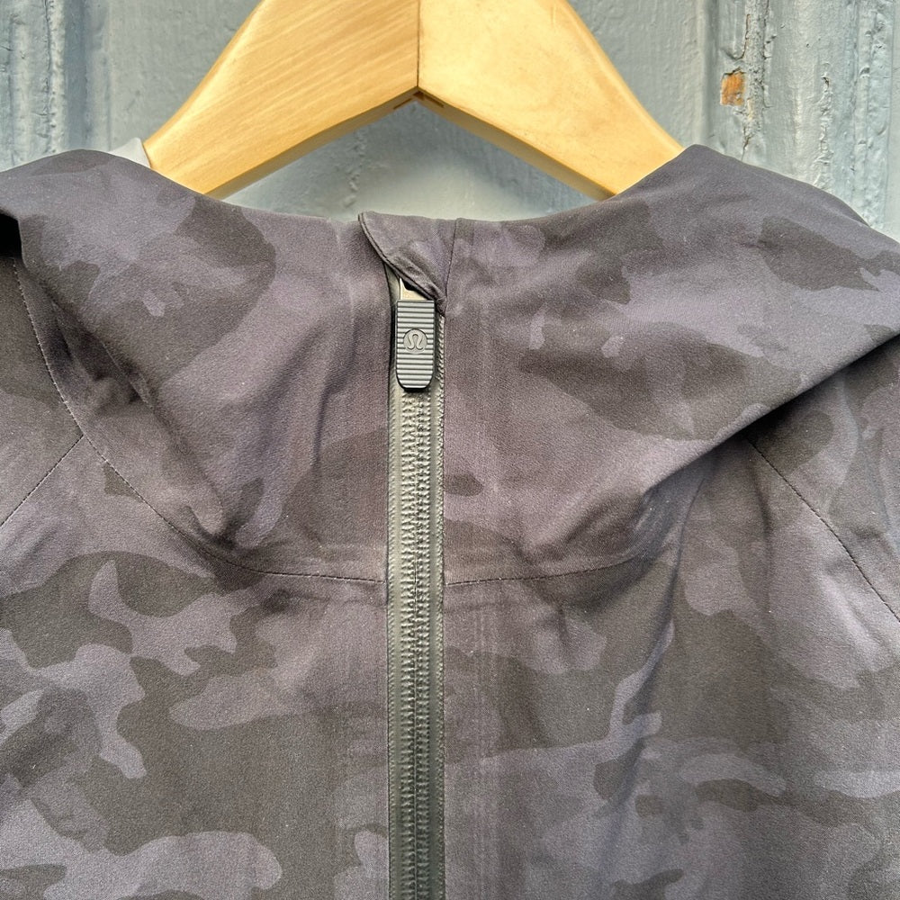 Lululemon The Rain Is Calling Jacket, size 6