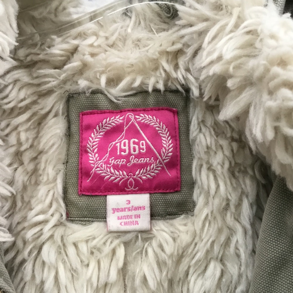 Gap Jeans toddler furry army parka, size 3T
