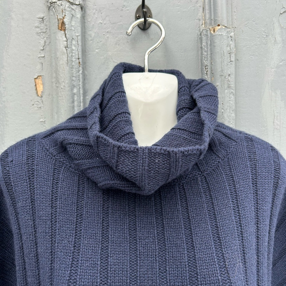Allude Wool Cashmere Ribbed turtleneck, size Small