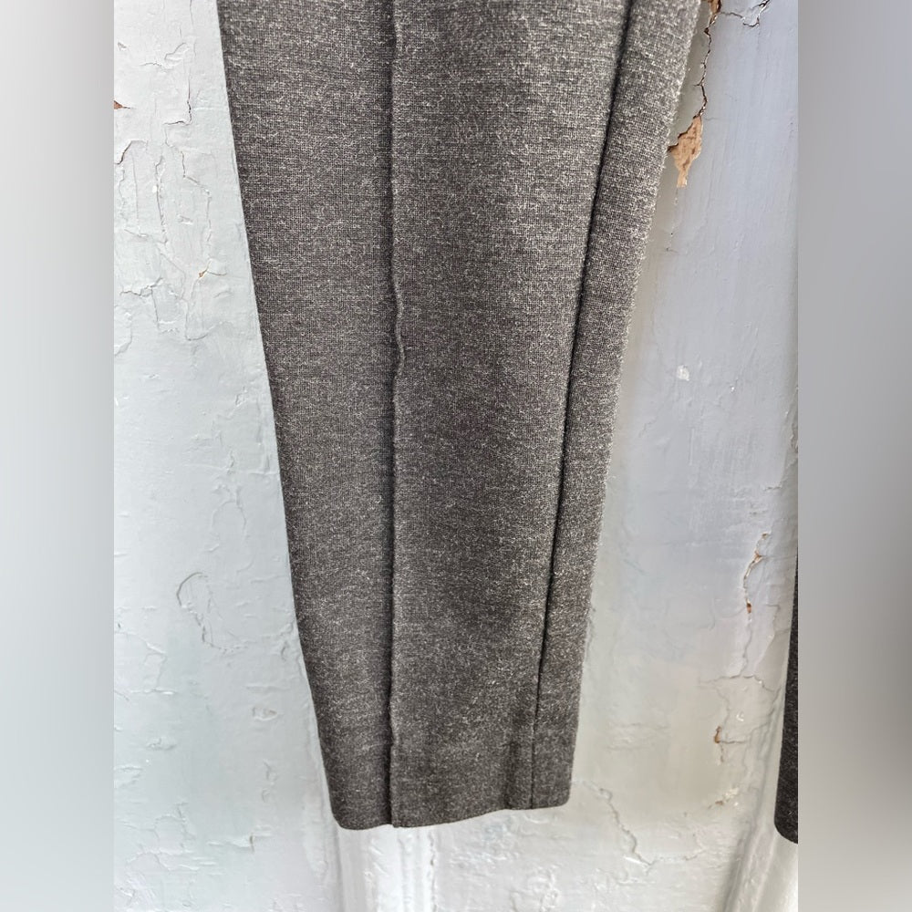 Everlane Dark Grey Stretch Ponte skinny pant, size 00