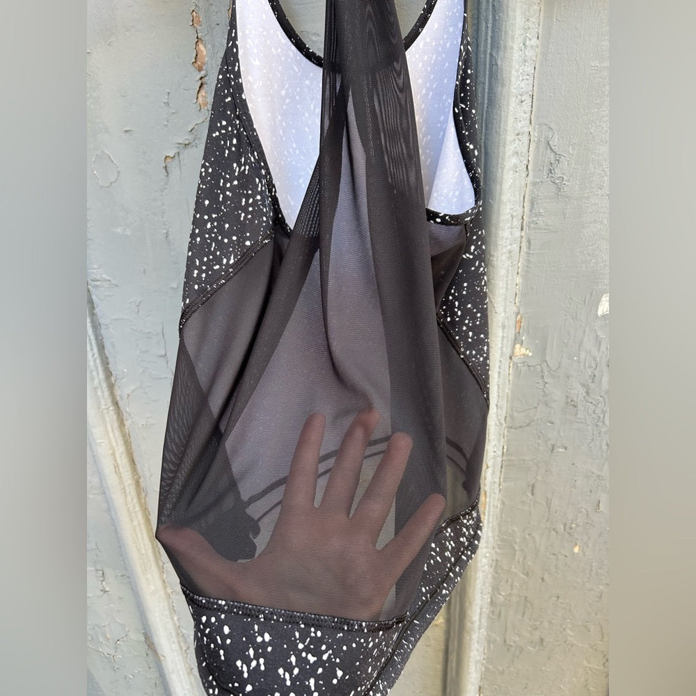 Lululemon Drop It like it’s hot tank, approx size 4