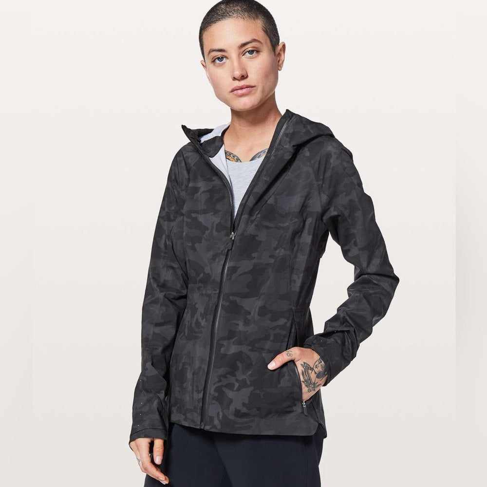 Lululemon The Rain Is Calling Jacket, size 6