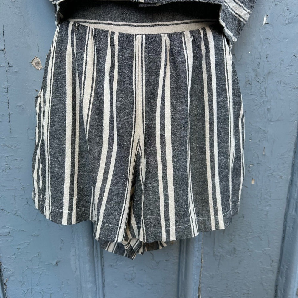 Cokluch striped Linen blend crop top, M, and shorts, L, set