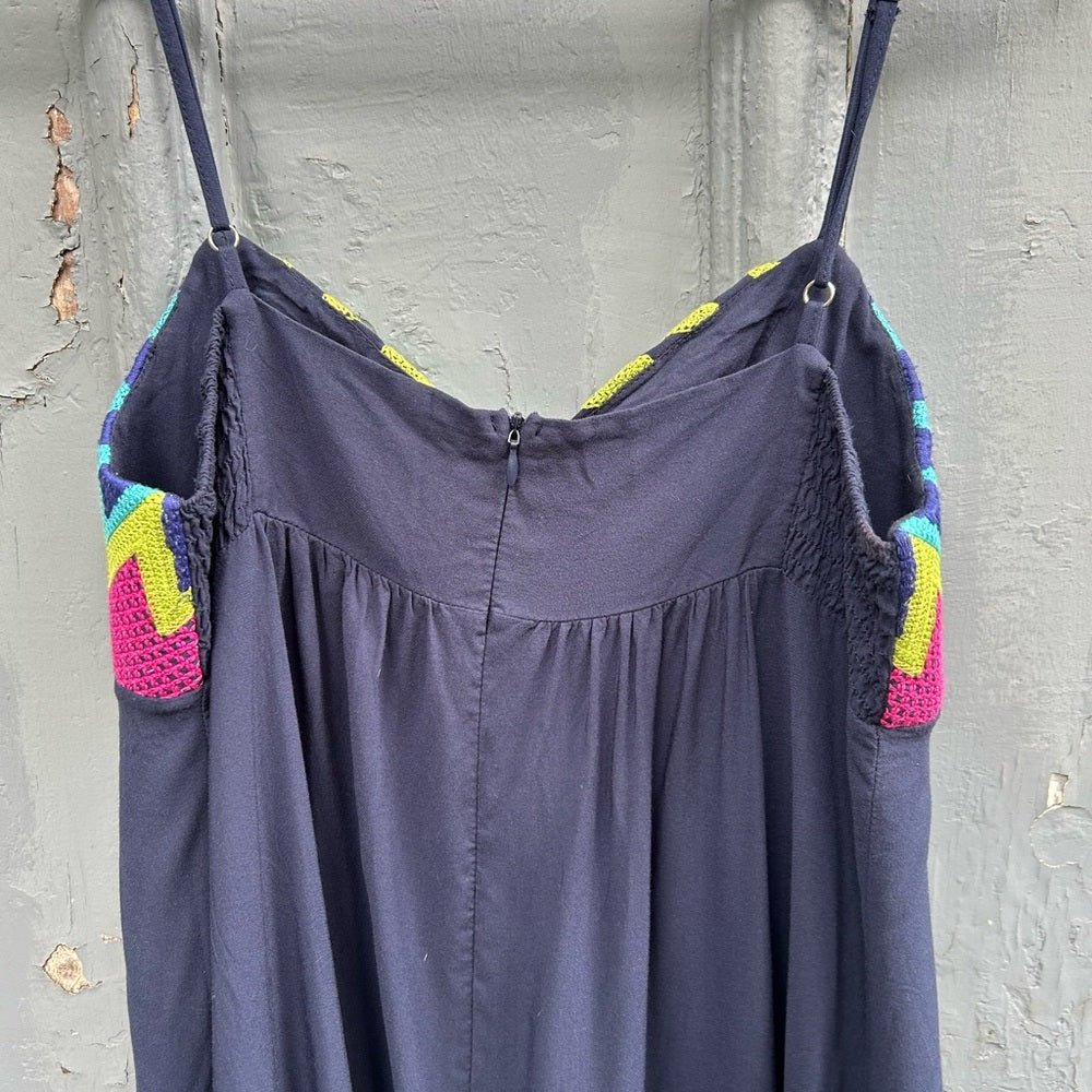 LoveStitch Embroidered Dress, size M