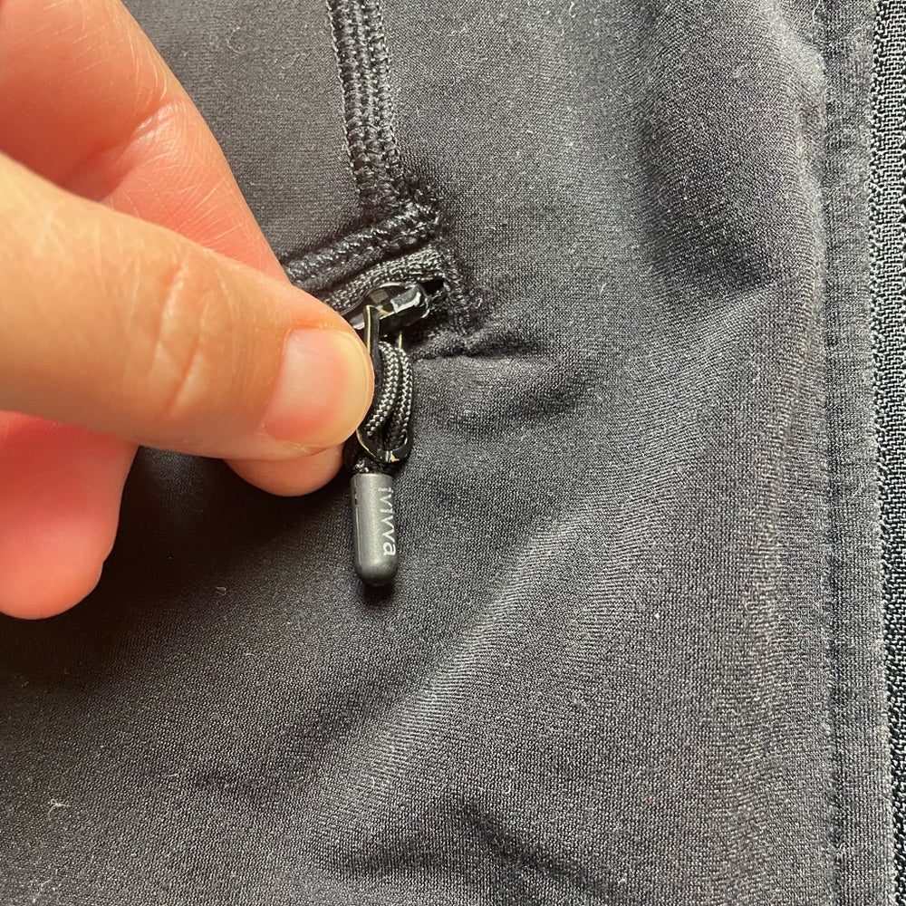 Ivivva long sleeve zip front jacket, size 10