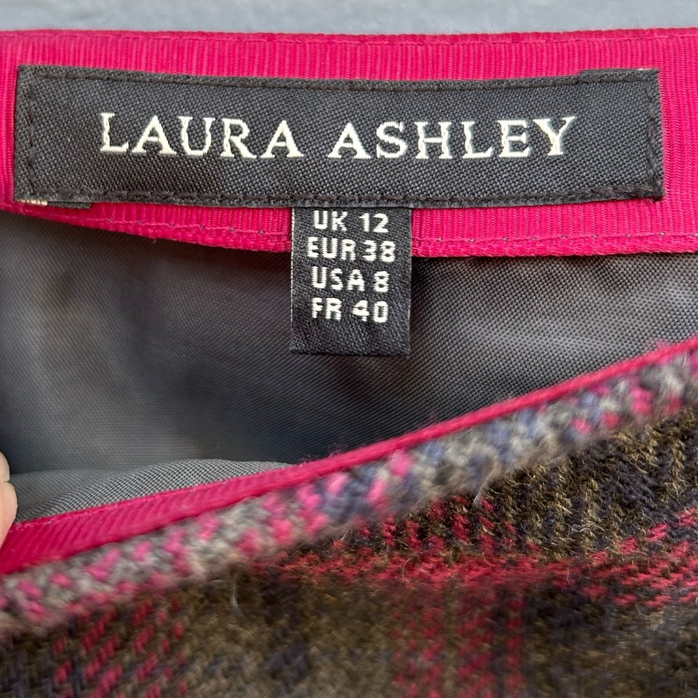 Laura Ashley Wool Plaid Mini Skirt, size 8