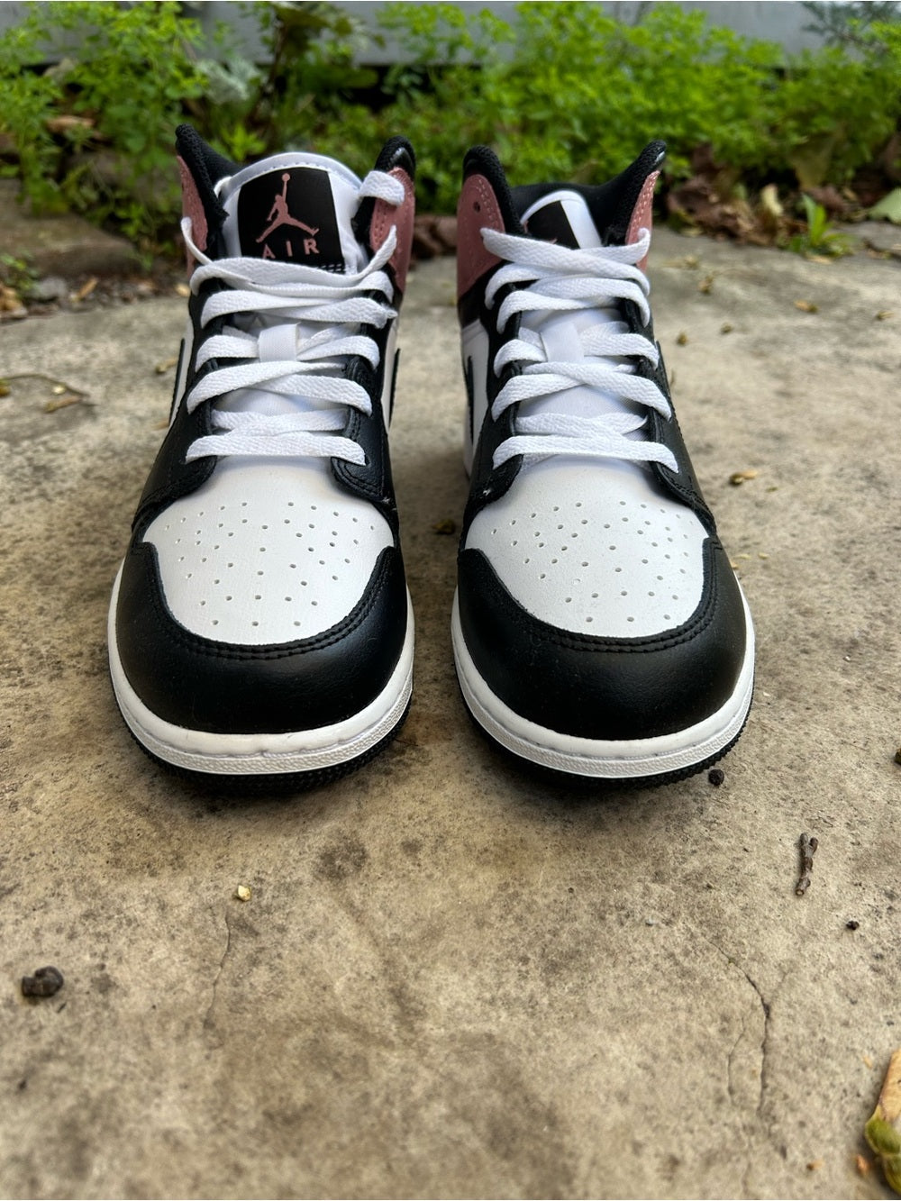 Nike Air Jordan 1 Mid GS, size 7Y, BNIB