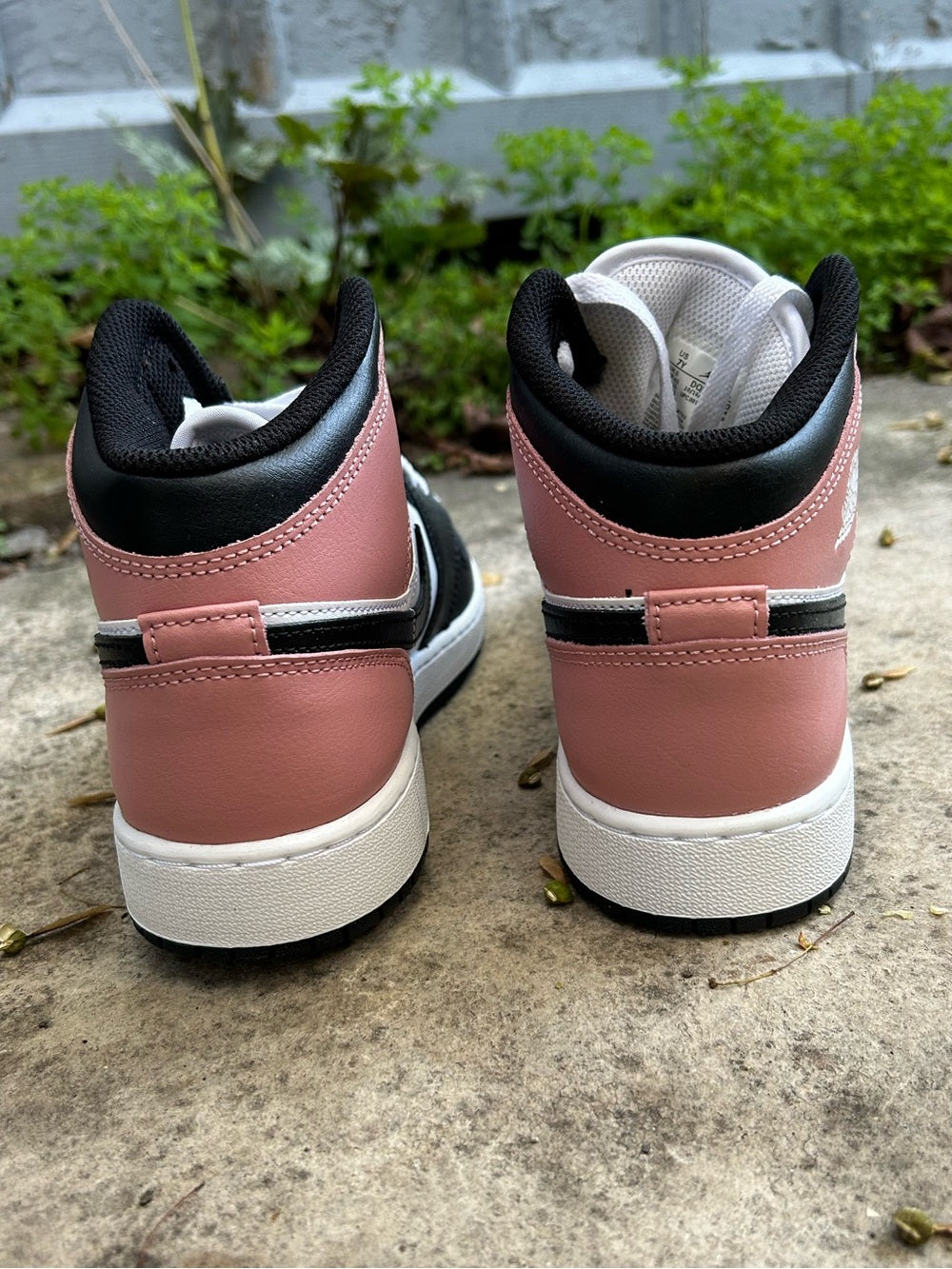 Nike Air Jordan 1 Mid GS, size 7Y, BNIB