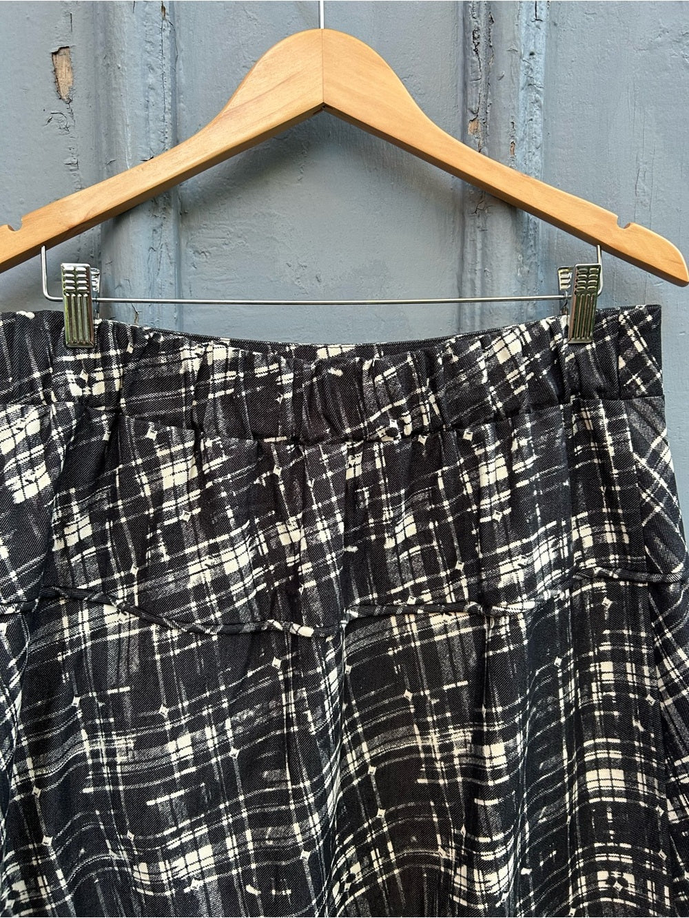 Ozai N Ku abstract skirt, size XL