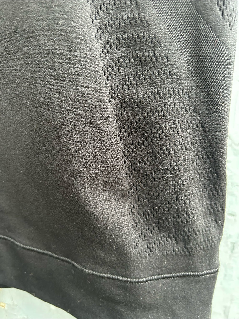Lululemon Reveal Mock Neck Tank, Black, size 4