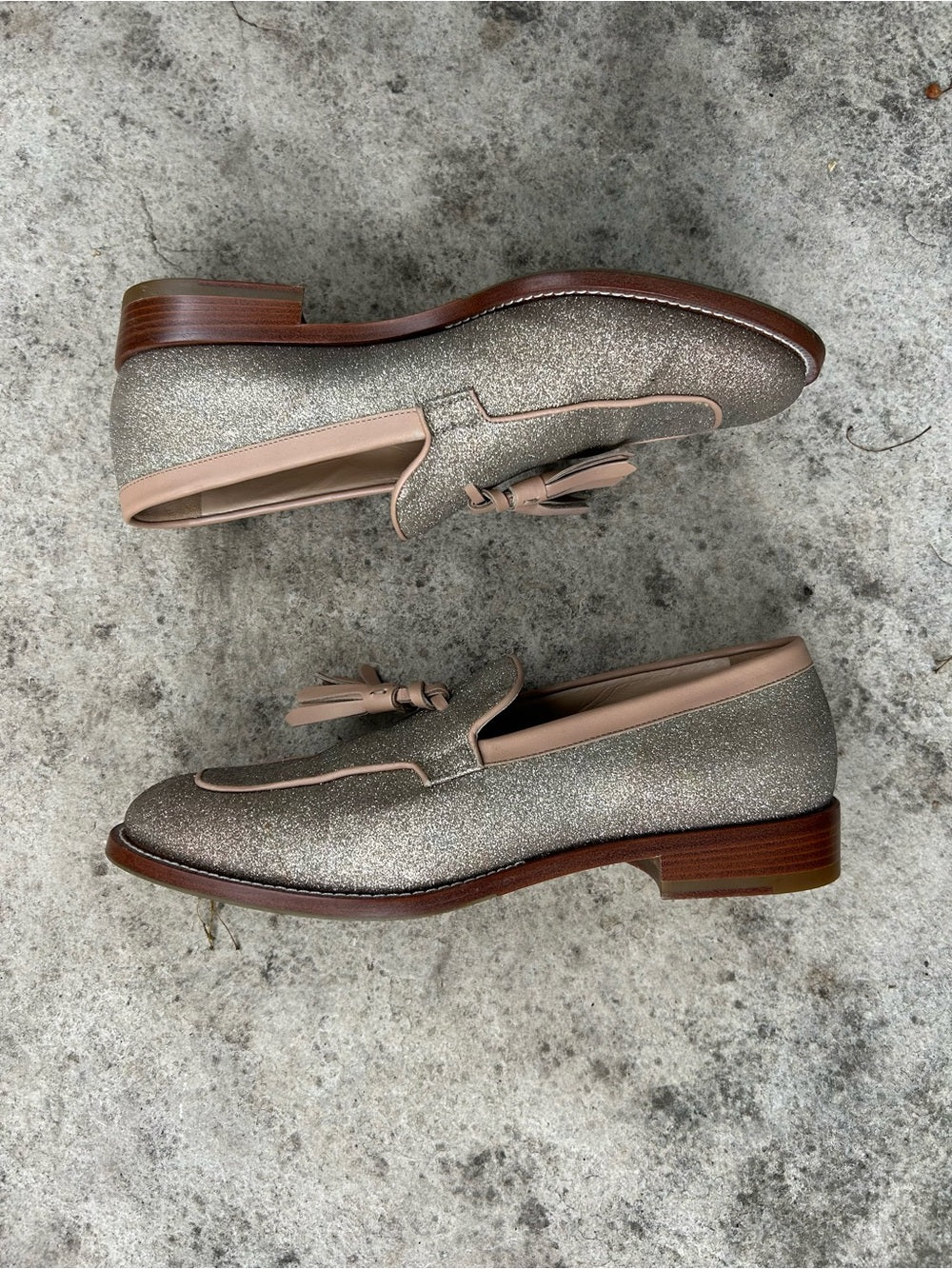 MaxMara Gold Tassled Loafer, size 38.5 (approx 7.5/8)