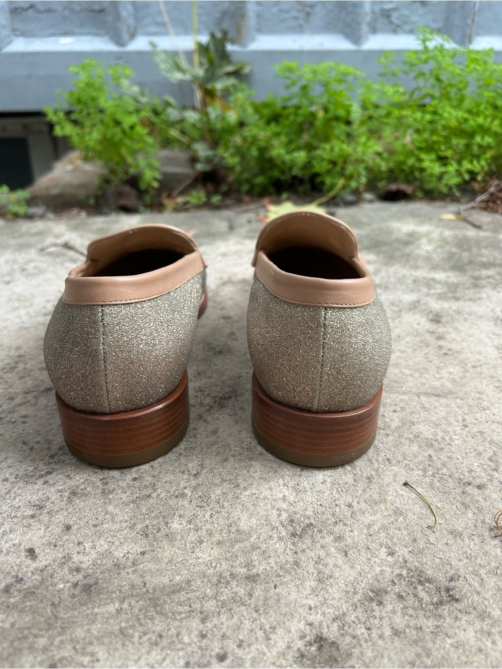 MaxMara Gold Tassled Loafer, size 38.5 (approx 7.5/8)