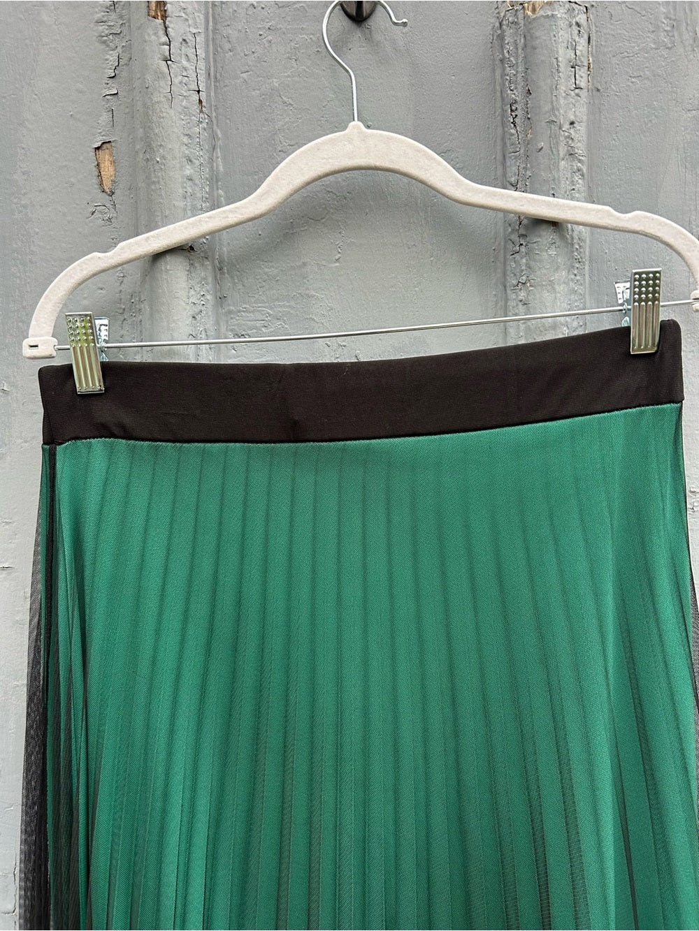 Valtusi green & Black Tulle Skirt, size XXXL (CAN XL)