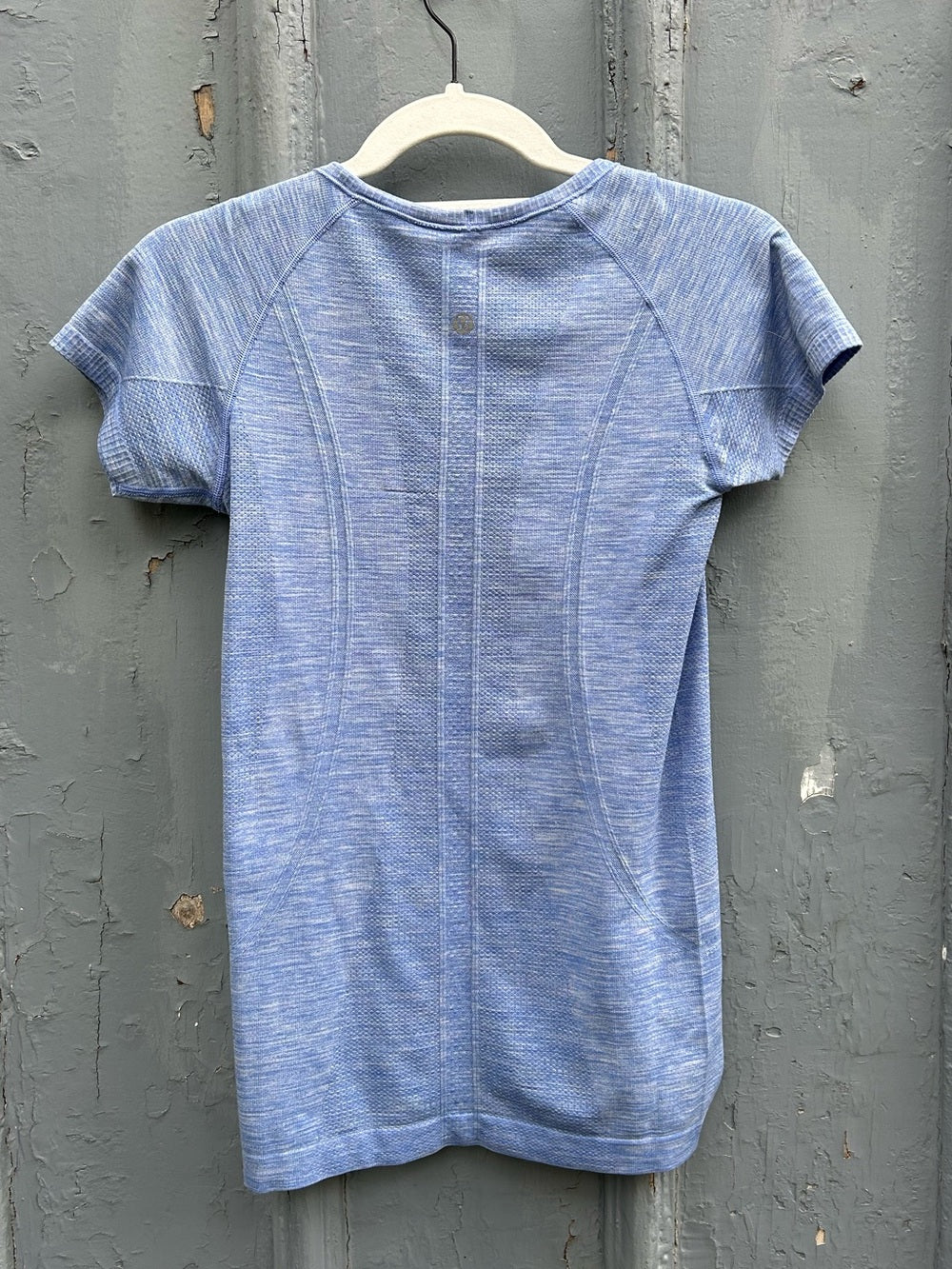 Lululemon Run: Swiftly Tech V Neck, size 4
