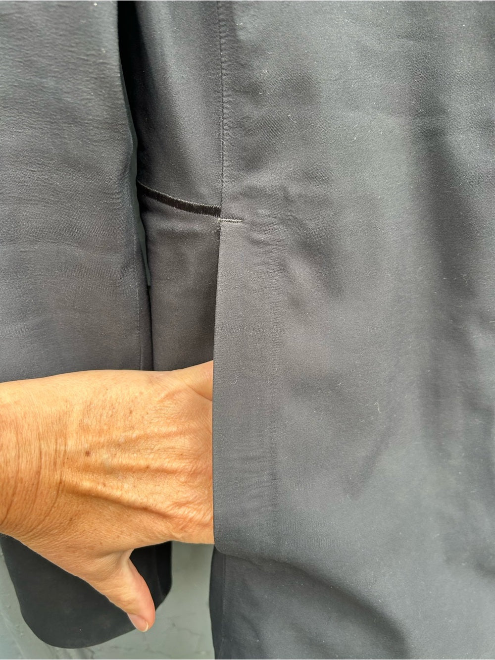 Lululemon Glyde Along Soft Shell Rain Coat, size 6