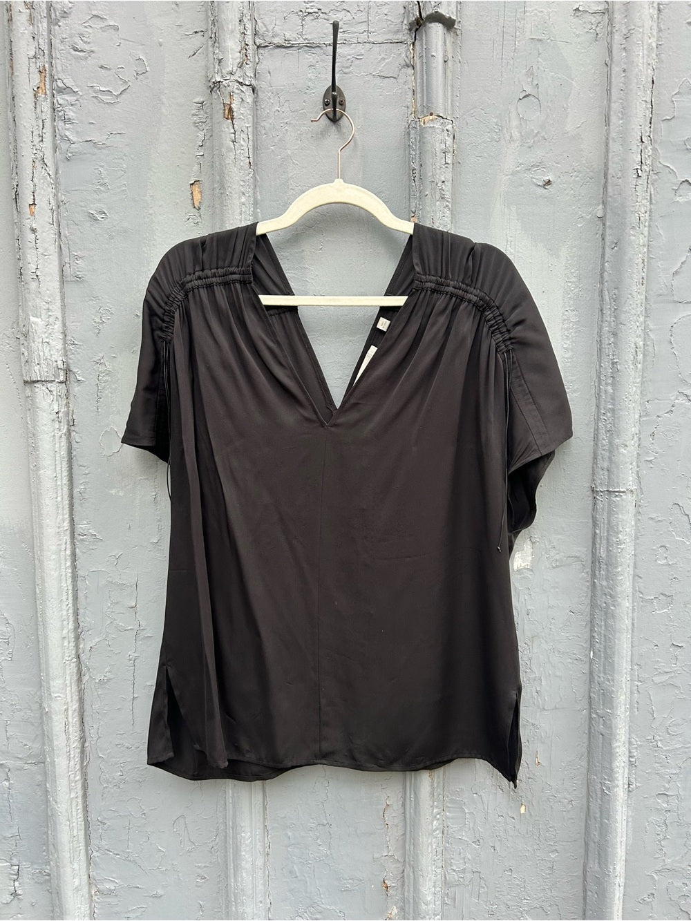 Vince Black Stretch-Silk Gathered Cap-Sleeve Blouse, size M
