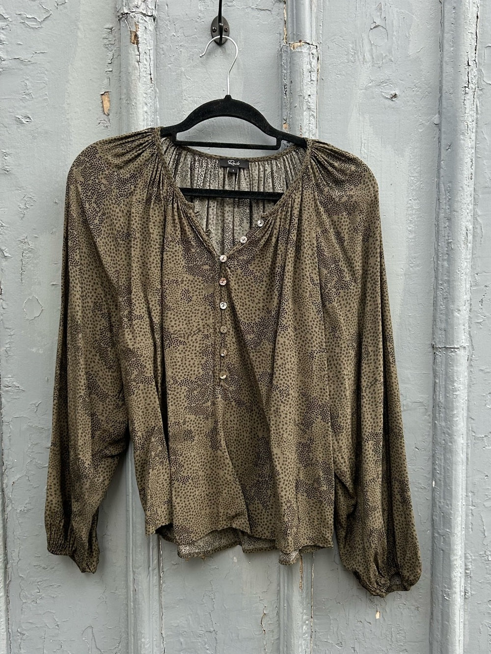 Rails Olive Indi Animal print blouse, size Large
