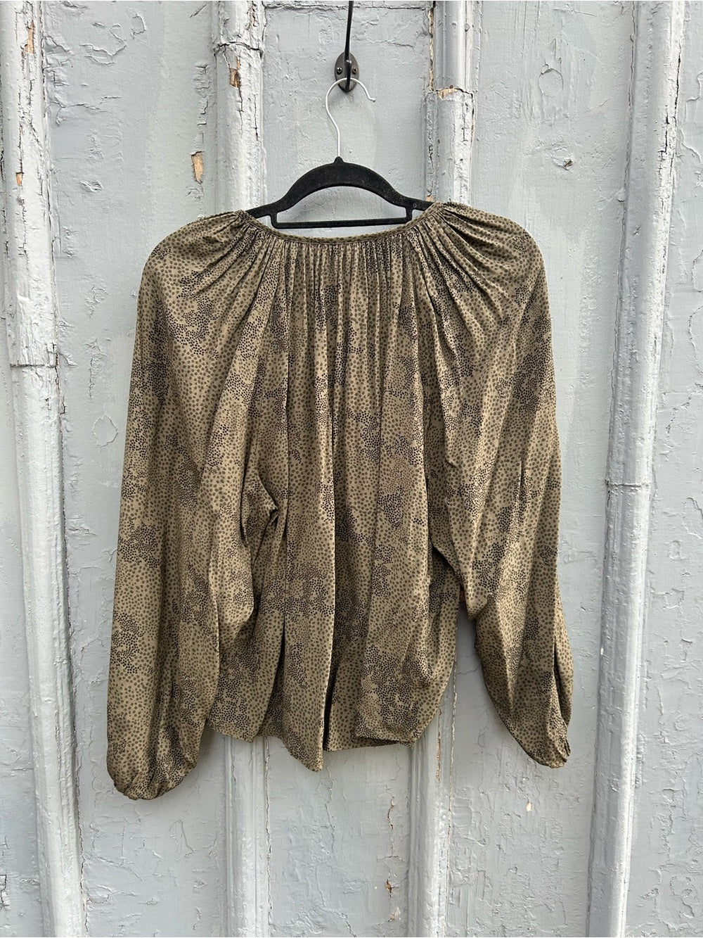 Rails Olive Indi Animal print blouse, size Large