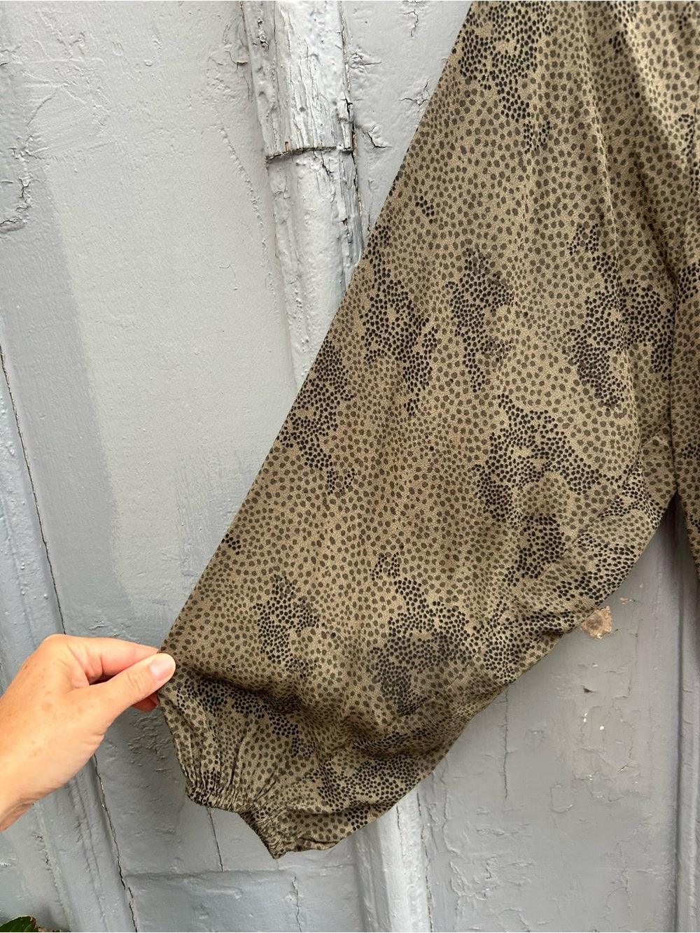 Rails Olive Indi Animal print blouse, size Large
