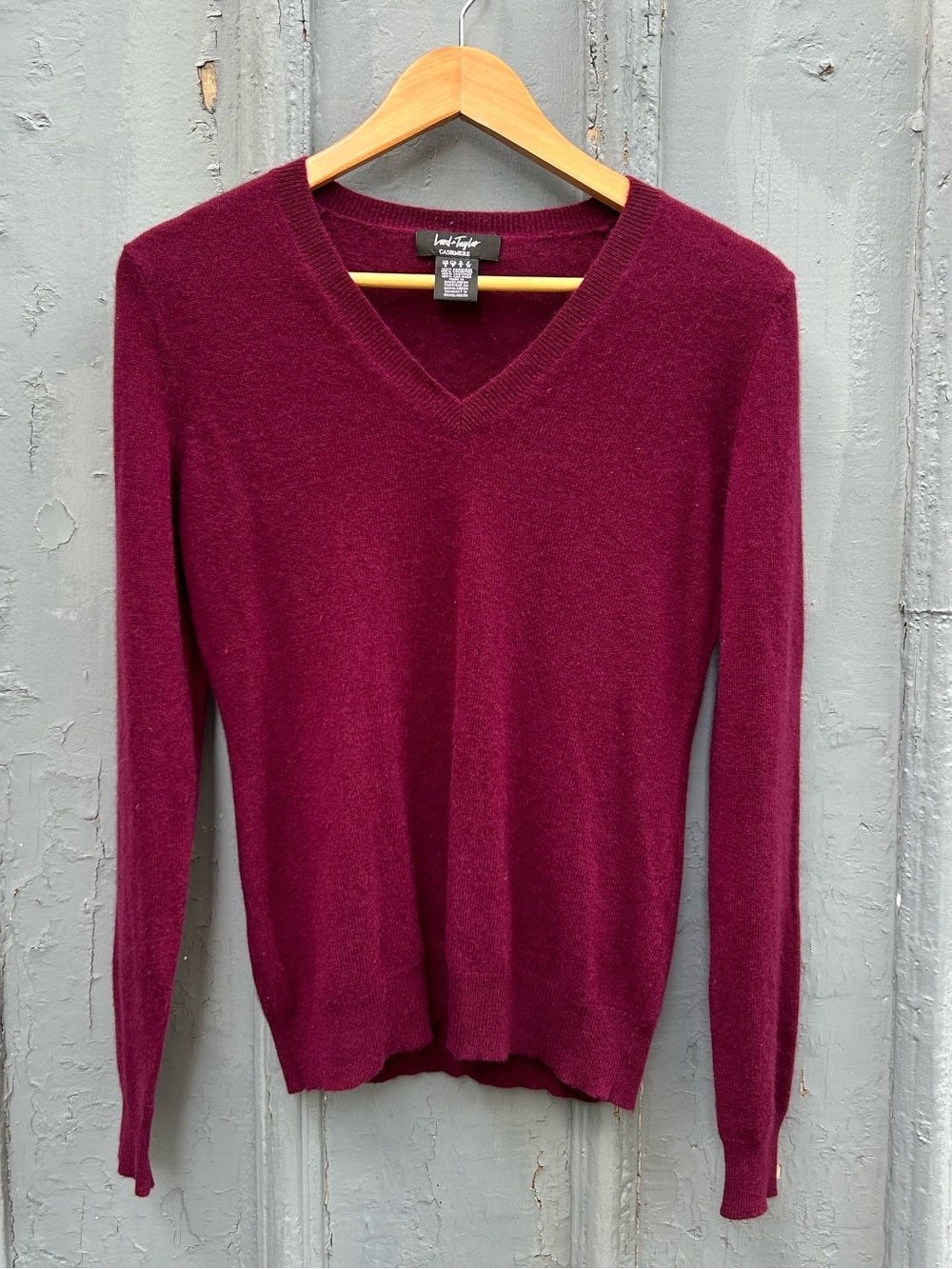 Lord & Taylor Merlot Cashmere V neck Sweater, size S