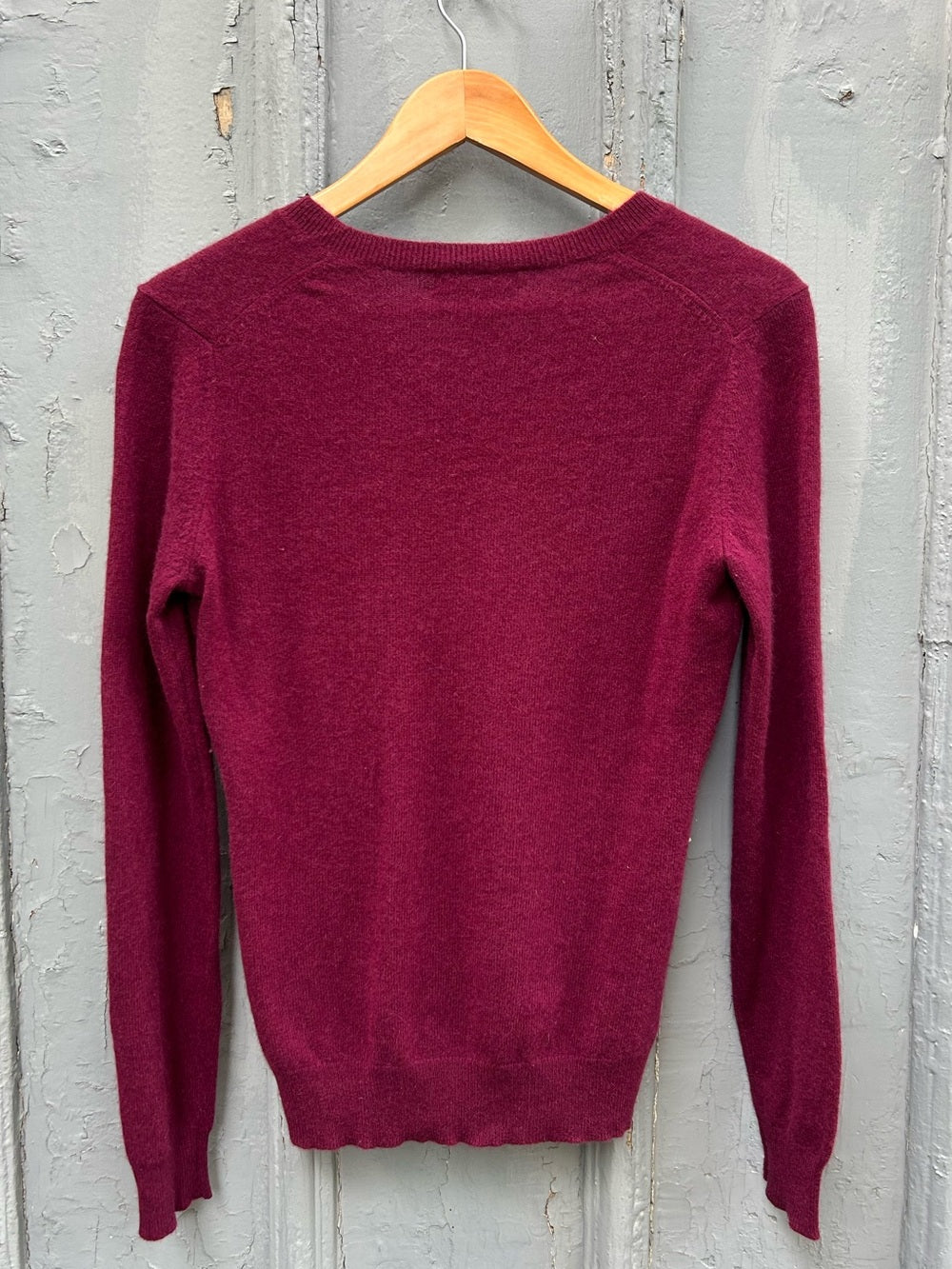 Lord & Taylor Merlot Cashmere V neck Sweater, size S