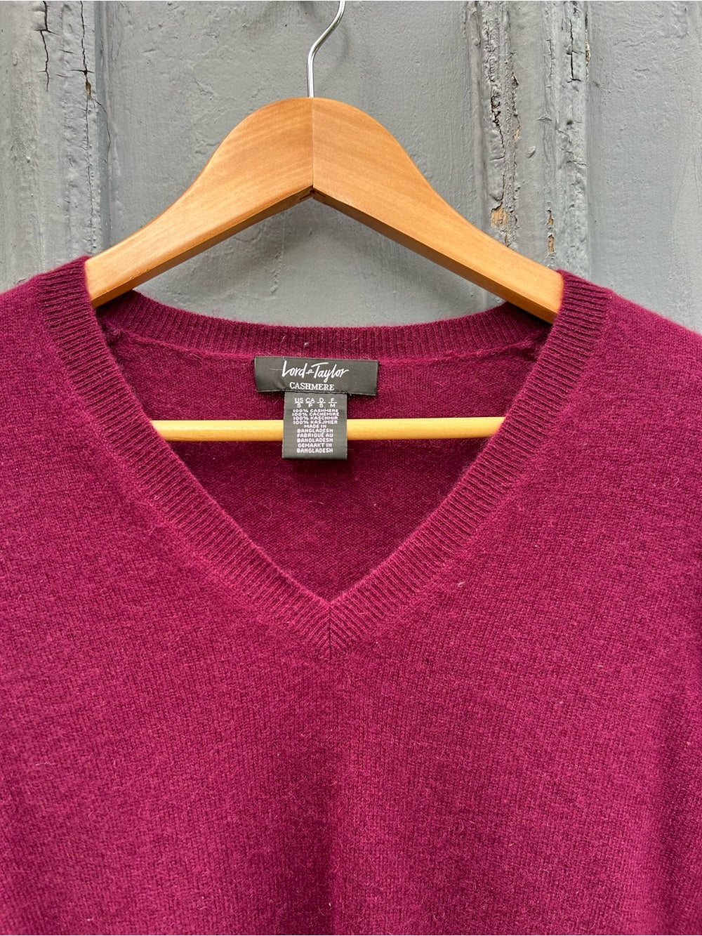 Lord & Taylor Merlot Cashmere V neck Sweater, size S